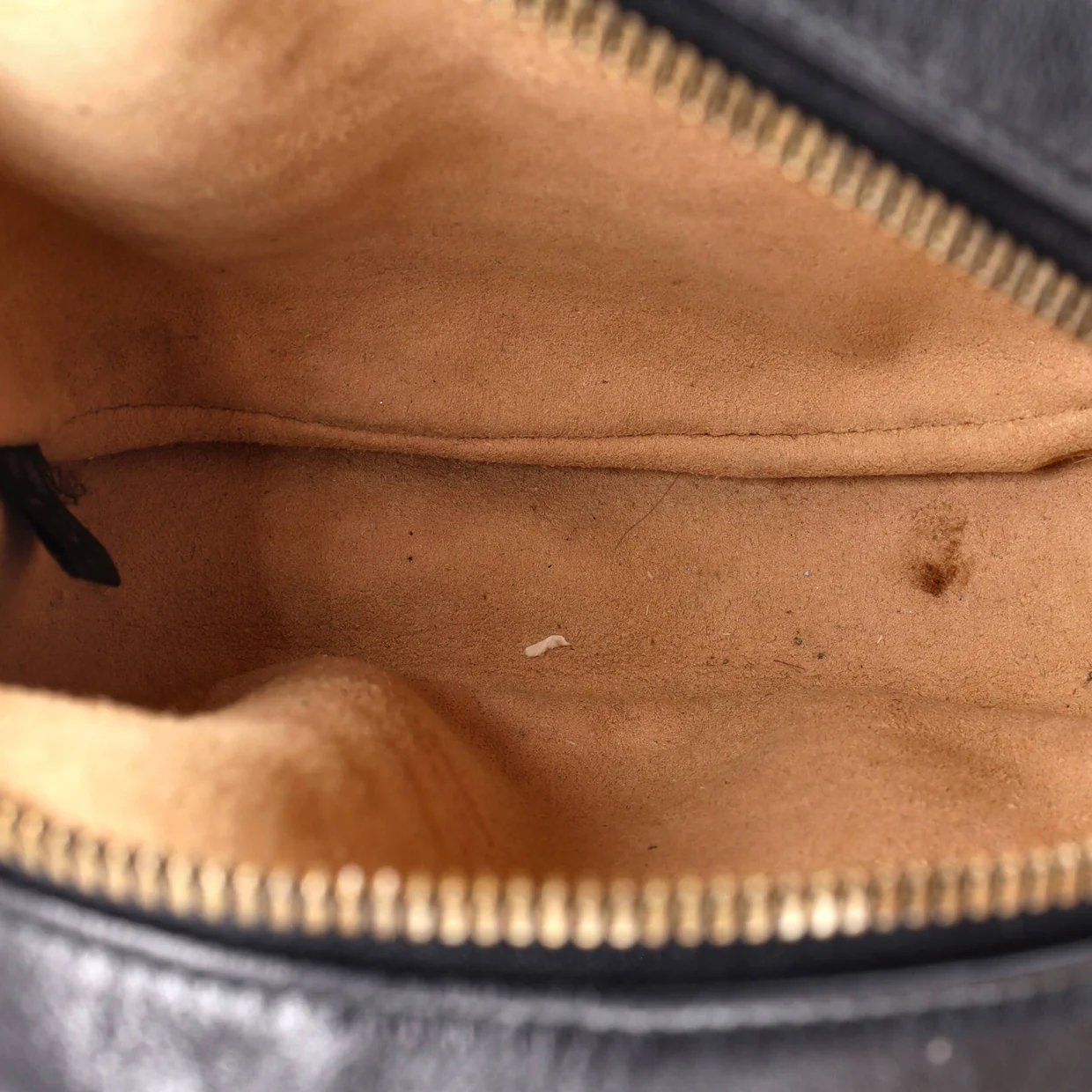 GG Marmont Round Shoulder Bag Matelasse Leather Mini - Deep Luxury