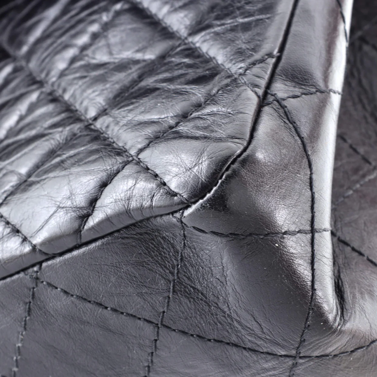 Reissue 2.55 Flap Bag Quilted Aged Calfskin 227 - Deep Luxury