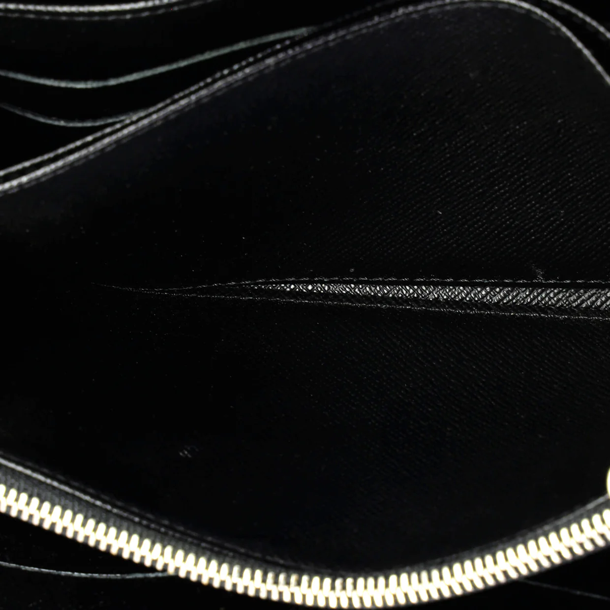 Zippy Wallet Epi Leather - Deep Luxury
