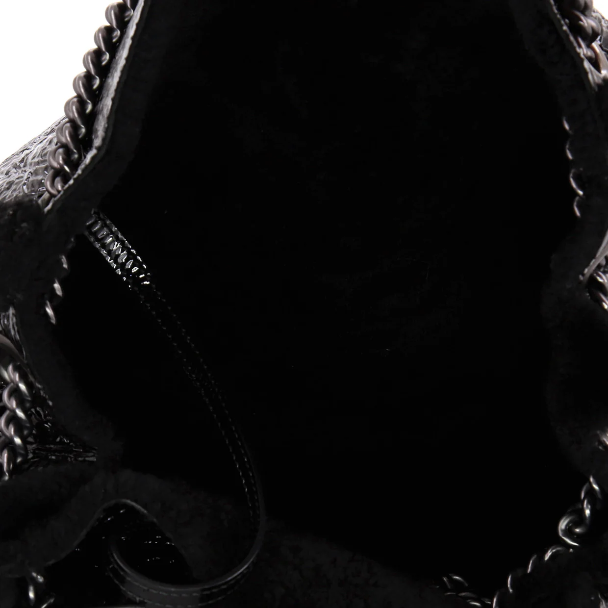 Soho Chain Strap Shoulder Bag Patent and Shearling Medium - Deep Luxury