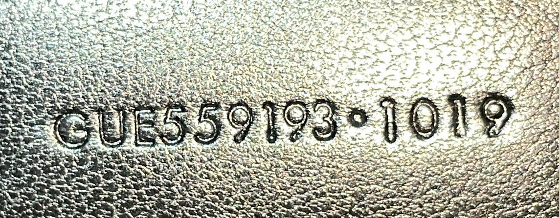 Classic Monogram Wristlet Pouch Matelasse Chevron Leather Medium - Deep Luxury