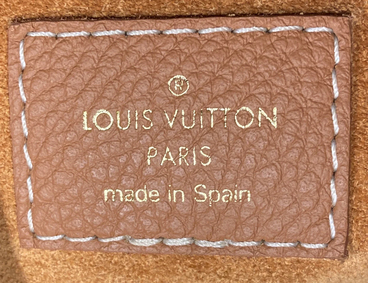 Low Key Hobo Calfskin MM - Deep Luxury