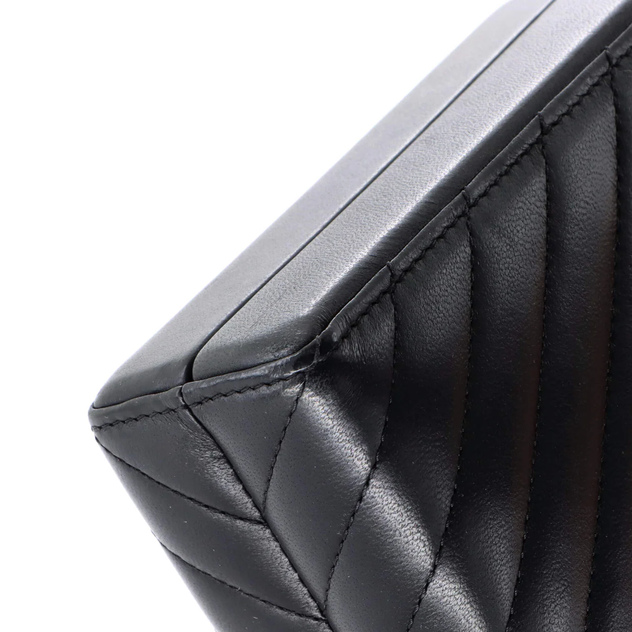 Reissue Clutch Bag Chevron Lambskin - Deep Luxury