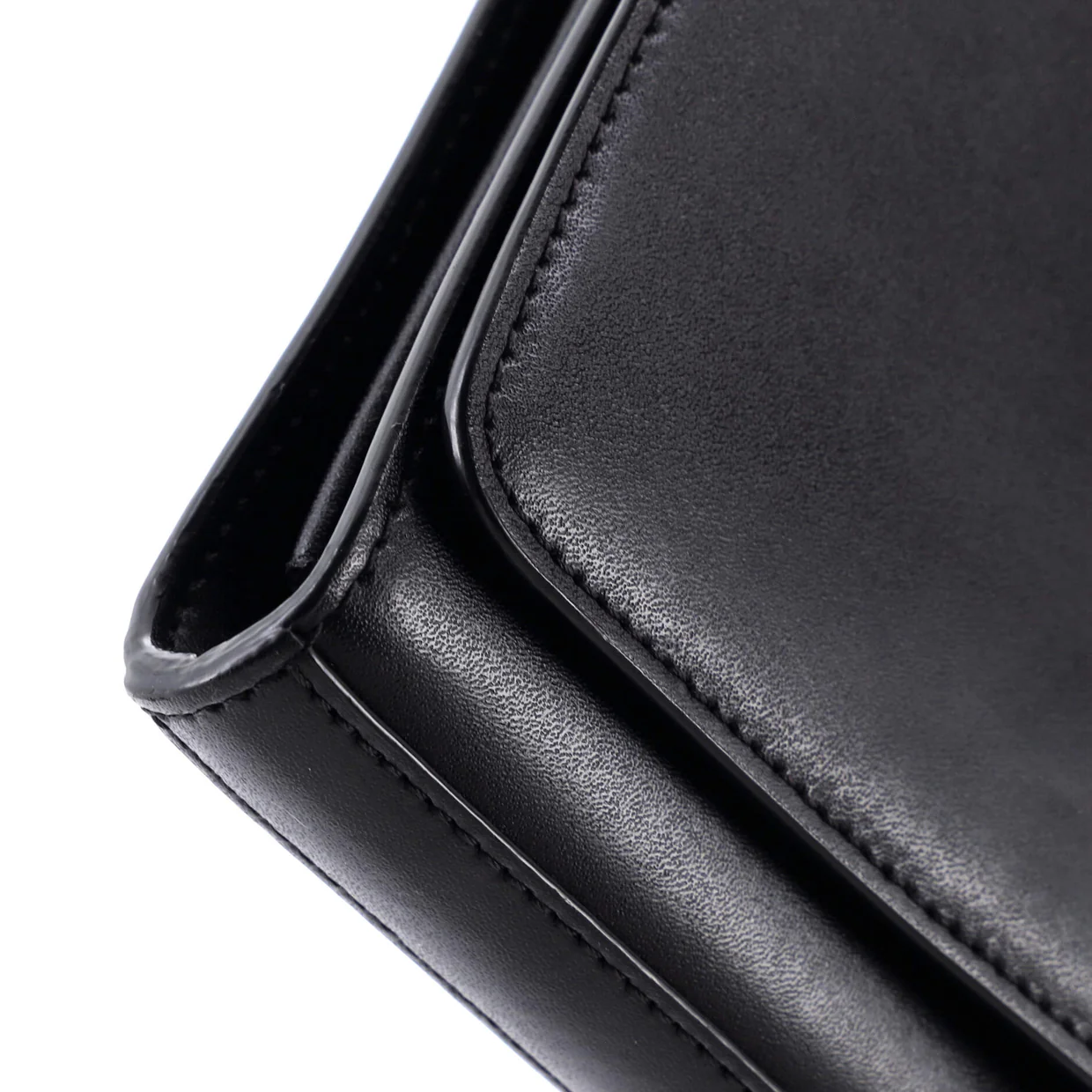 F is Fendi Wallet on Chain Leather - Deep Luxury