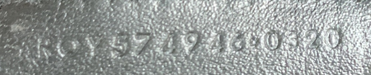 Loulou Shoulder Bag Matelasse Chevron Leather Medium - Deep Luxury