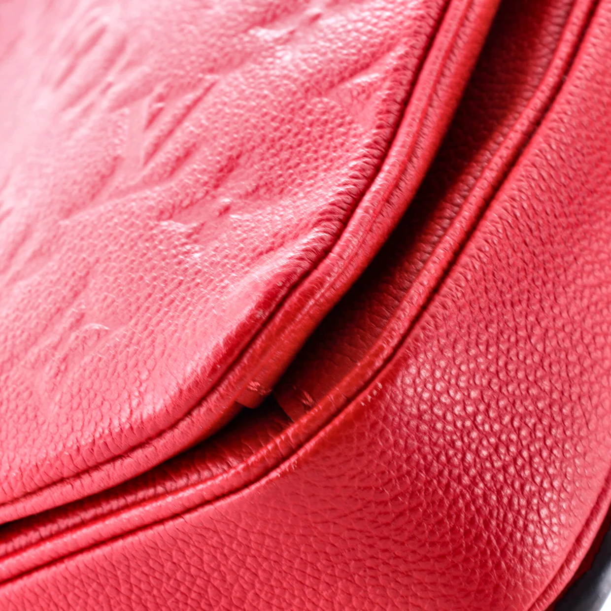 Pochette Metis Monogram Empreinte Leather - Deep Luxury