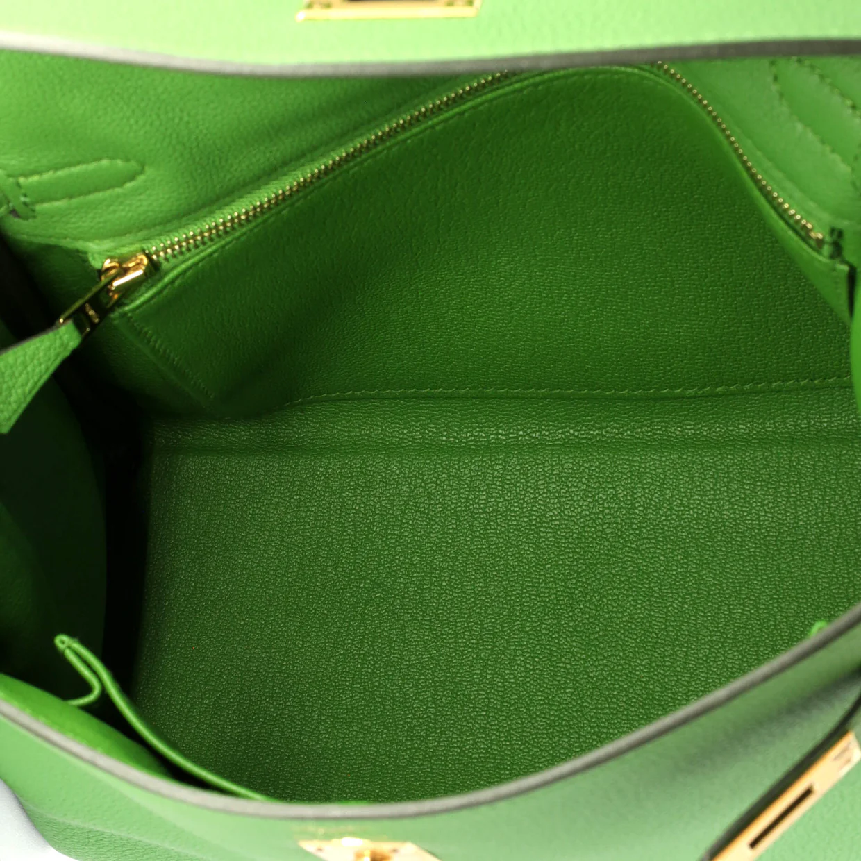 Kelly Handbag Vert Yucca Maurice with Gold Hardware 25 - Deep Luxury