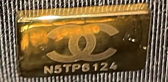 Boy Flap Bag Chevron Caviar Small - Deep Luxury