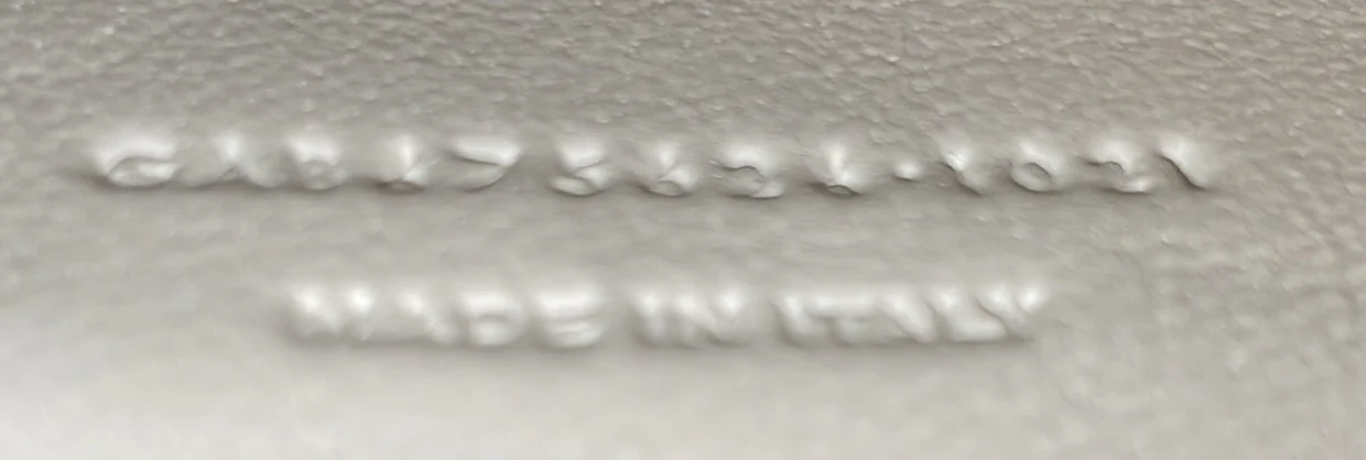 Manhattan Shoulder Bag Leather Small - Deep Luxury