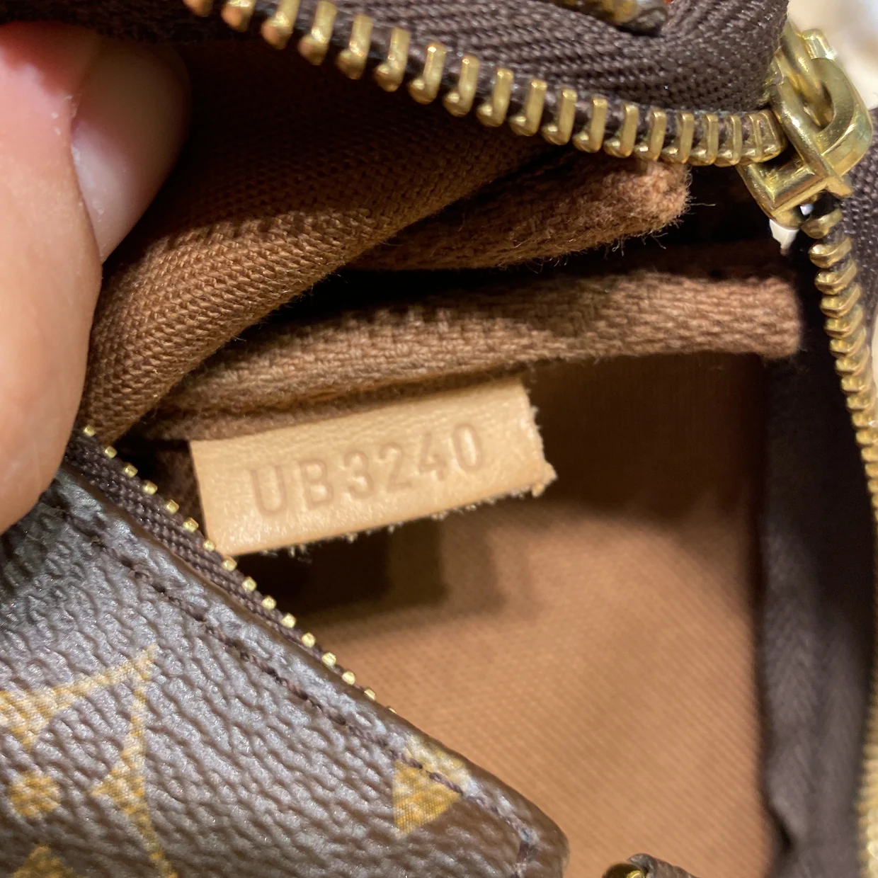 Pochette Accessoires Monogram Canvas Mini - Deep Luxury