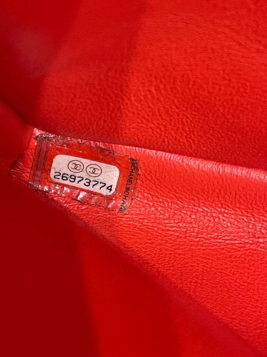 Classic Flap Clutch Quilted Caviar - Deep Luxury