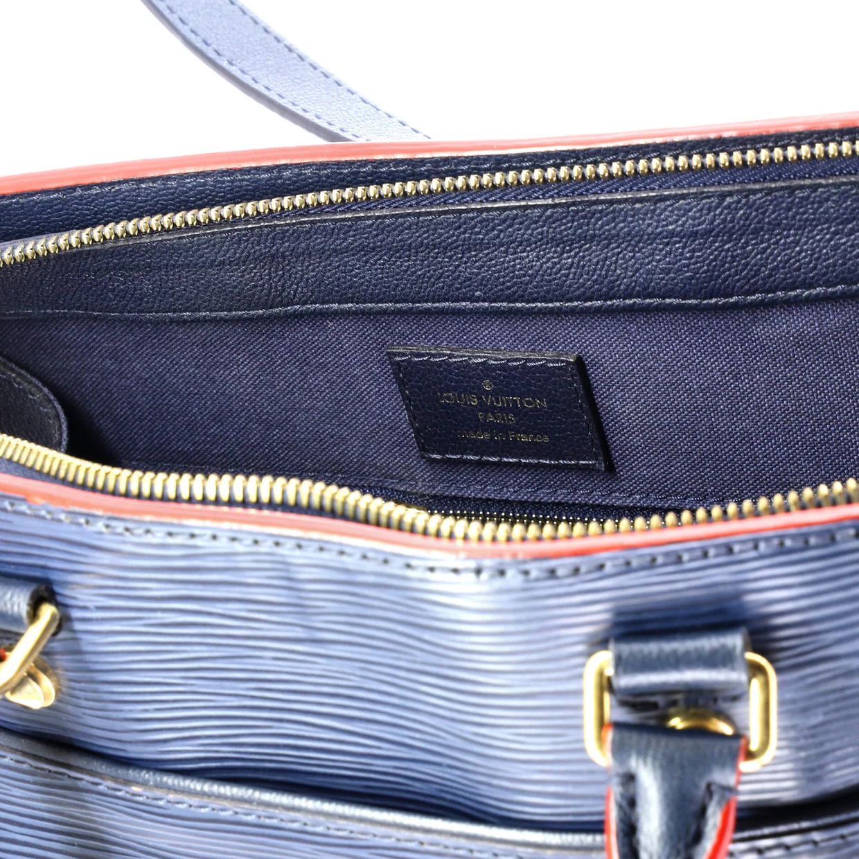 Vaneau Handbag Epi Leather MM - Deep Luxury