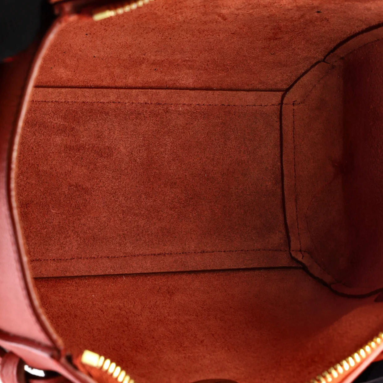 Belt Bag Textured Leather Nano - Deep Luxury