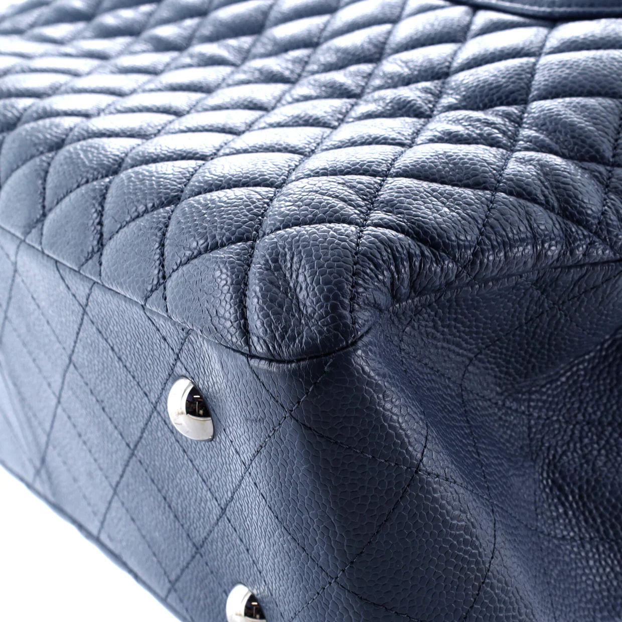 Classic Flap Shopping Tote Quilted Caviar Large - Deep Luxury