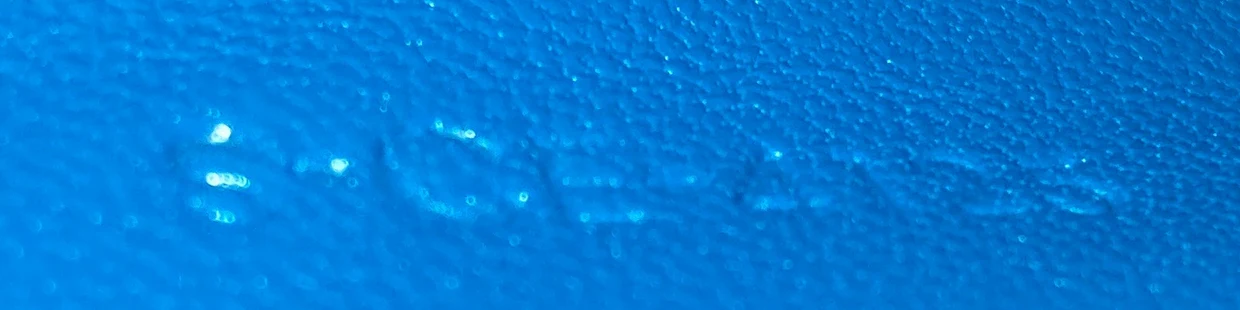 Classic Box Bag Grainy Leather Medium - Deep Luxury