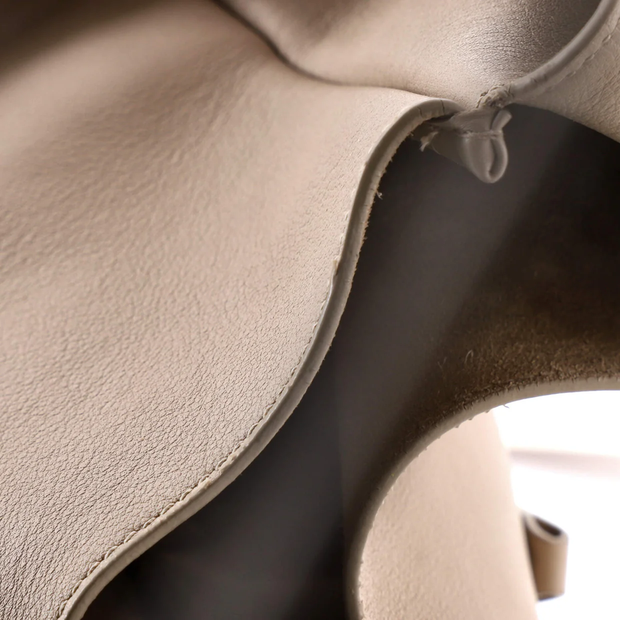 Le 5 a 7 Supple Hobo Leather Small - Deep Luxury