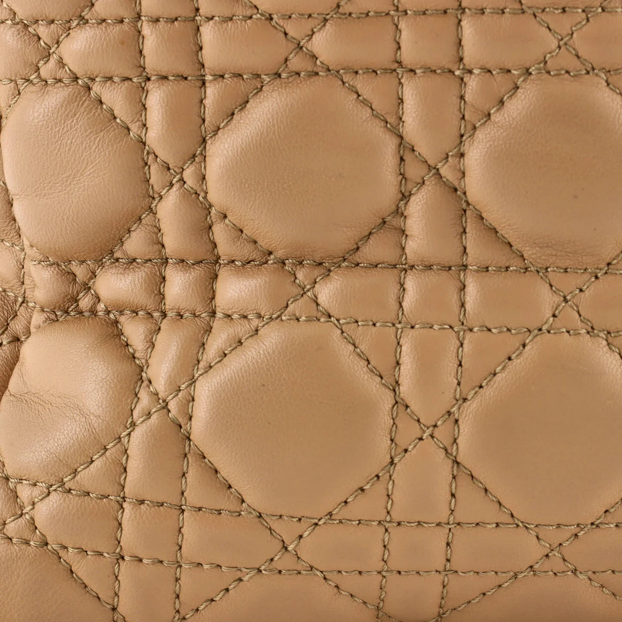 Soft Chain Tote Cannage Quilt Lambskin Large - Deep Luxury