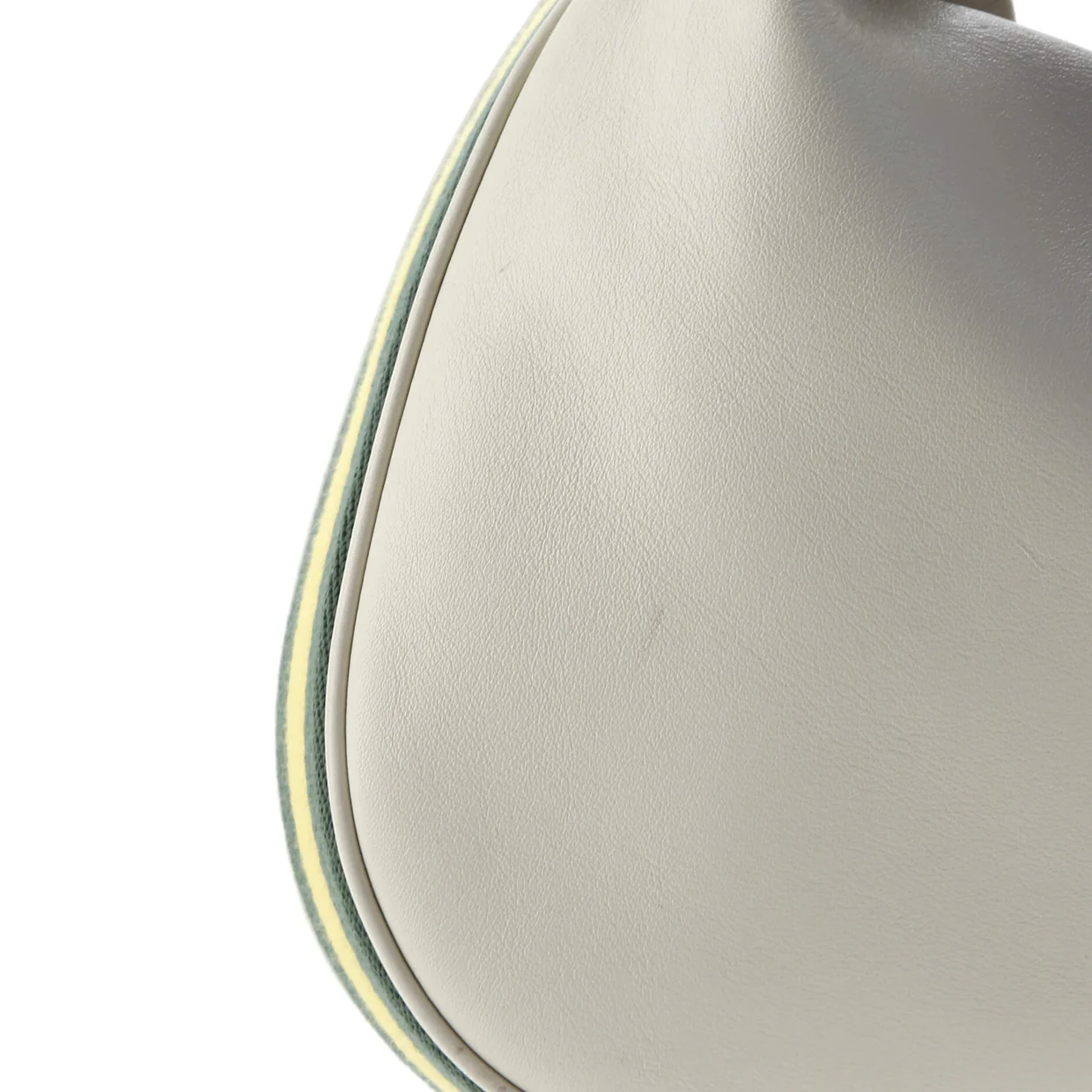 Attache Shoulder Bag Leather Medium - Deep Luxury