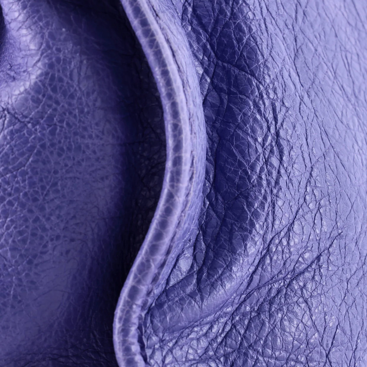 City Giant Studs Bag Leather Medium - Deep Luxury