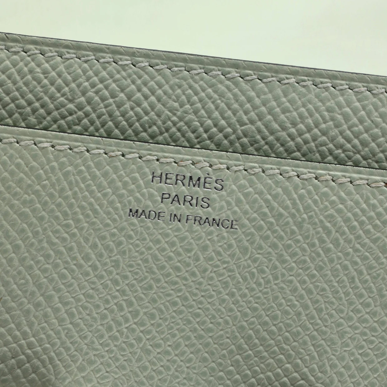 Constance To Go Wallet Epsom - Deep Luxury