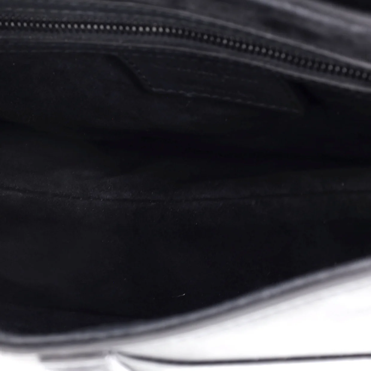 Ultra Matte Saddle Handbag Leather Medium - Deep Luxury