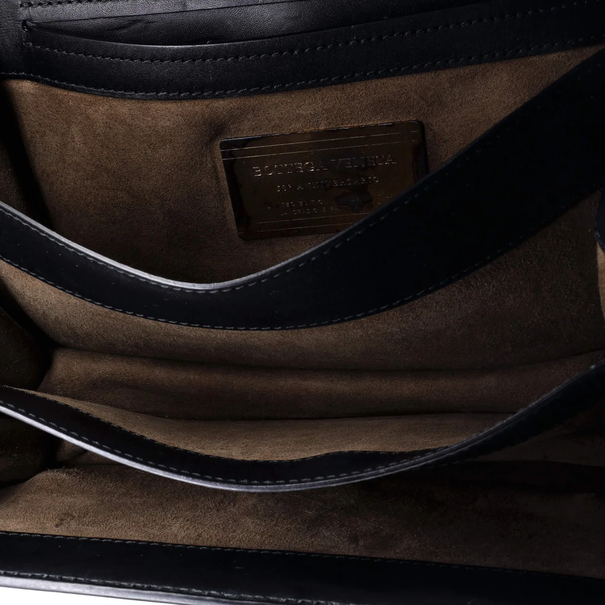 City Knot Flap Bag Leather - Deep Luxury