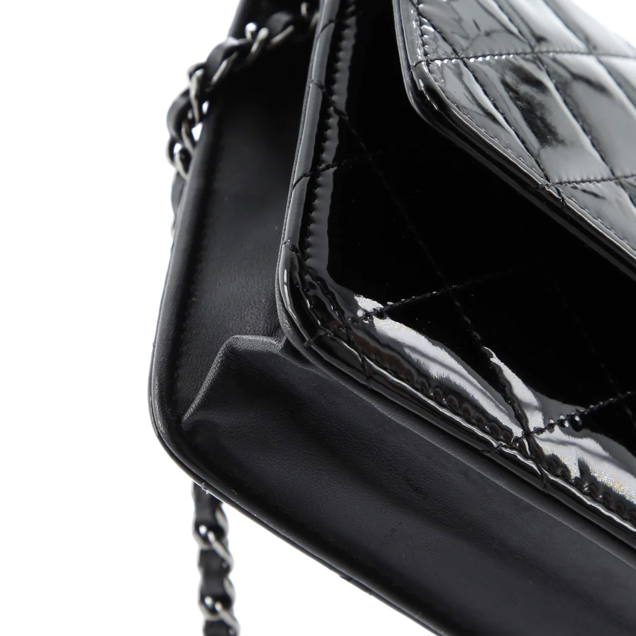 Wallet on Chain Quilted Patent - Deep Luxury