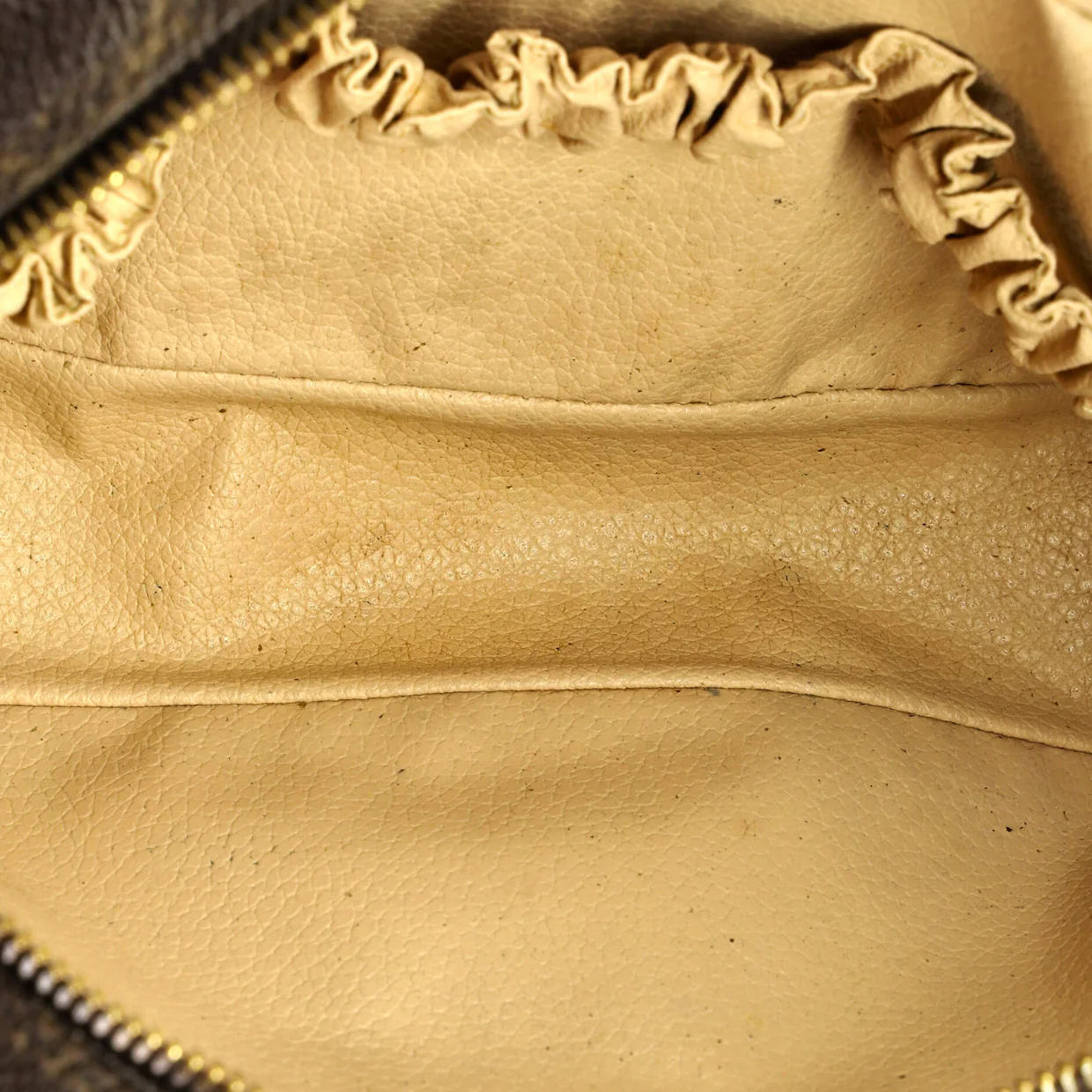 Trousse Toiletry Pouch Monogram Canvas 23 - Deep Luxury