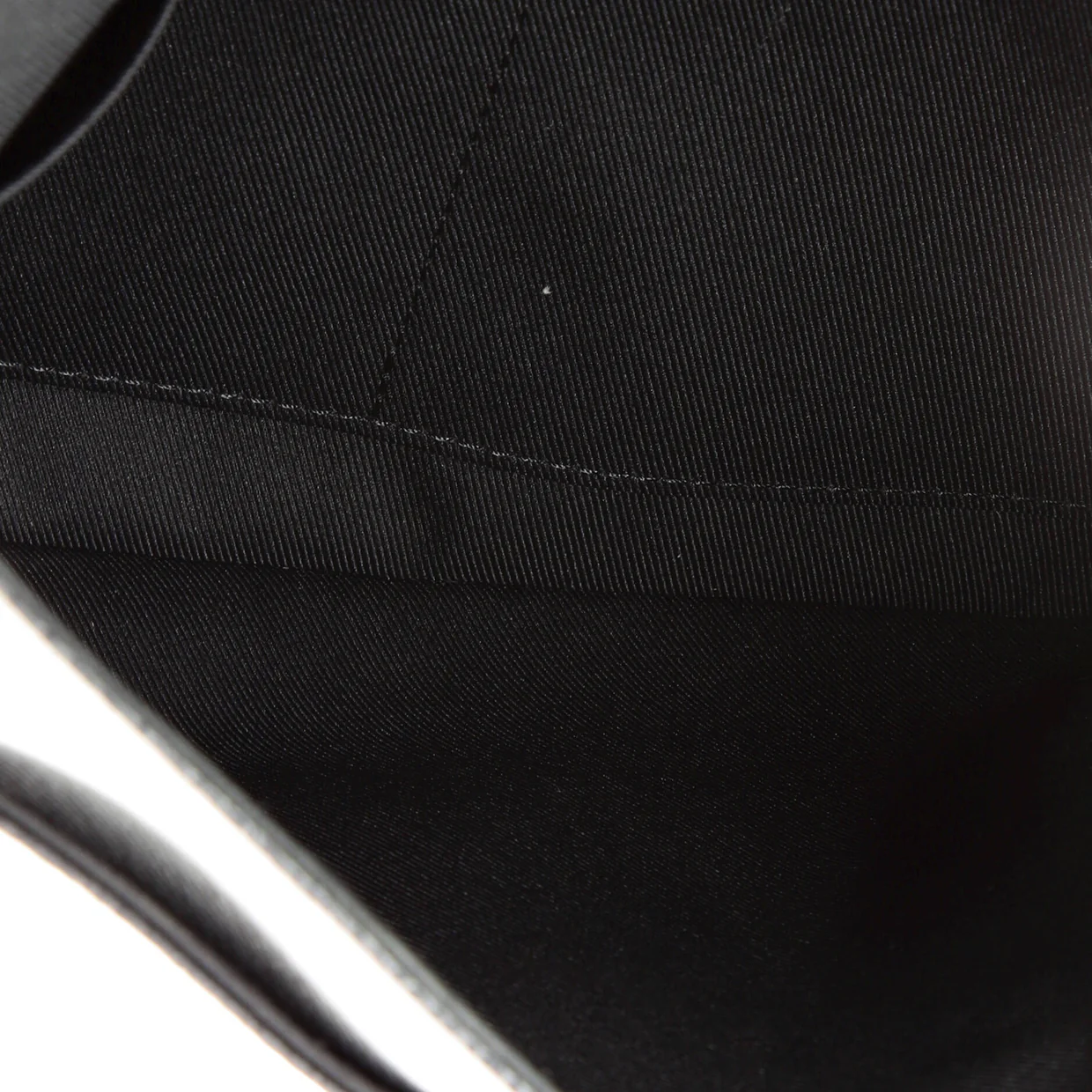 Outdoor Flap Messenger Monogram Taigarama - Deep Luxury