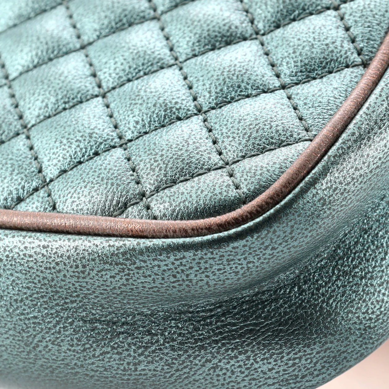 Trapuntata Camera Shoulder Bag Quilted Laminated Leather Mini - Deep Luxury