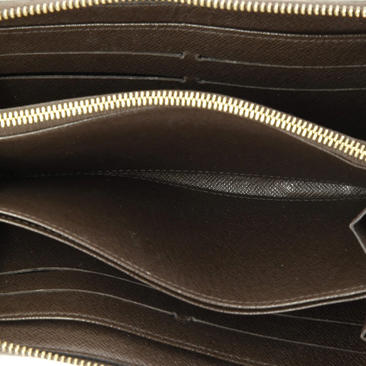 Zippy Wallet Damier - Deep Luxury