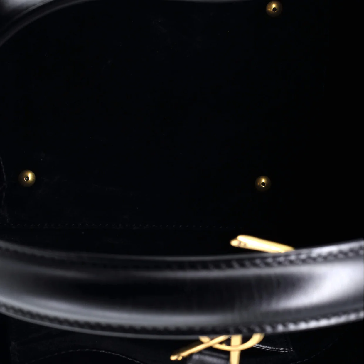 Le 37 Bucket Bag Leather Mini - Deep Luxury