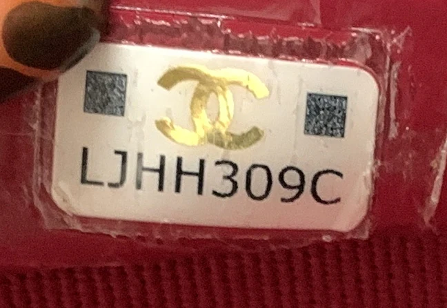 Twist Your Buttons Flap Clutch with Chain Quilted Caviar - Deep Luxury