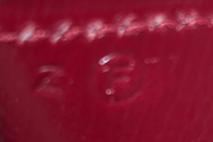 Jige Clutch Box Calf PM - Deep Luxury