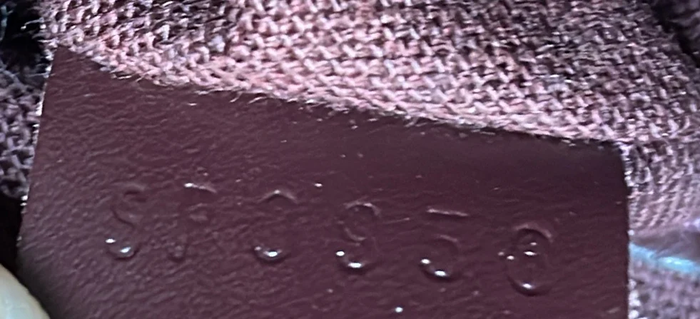 Reporter Bag Taiga Leather PM - Deep Luxury