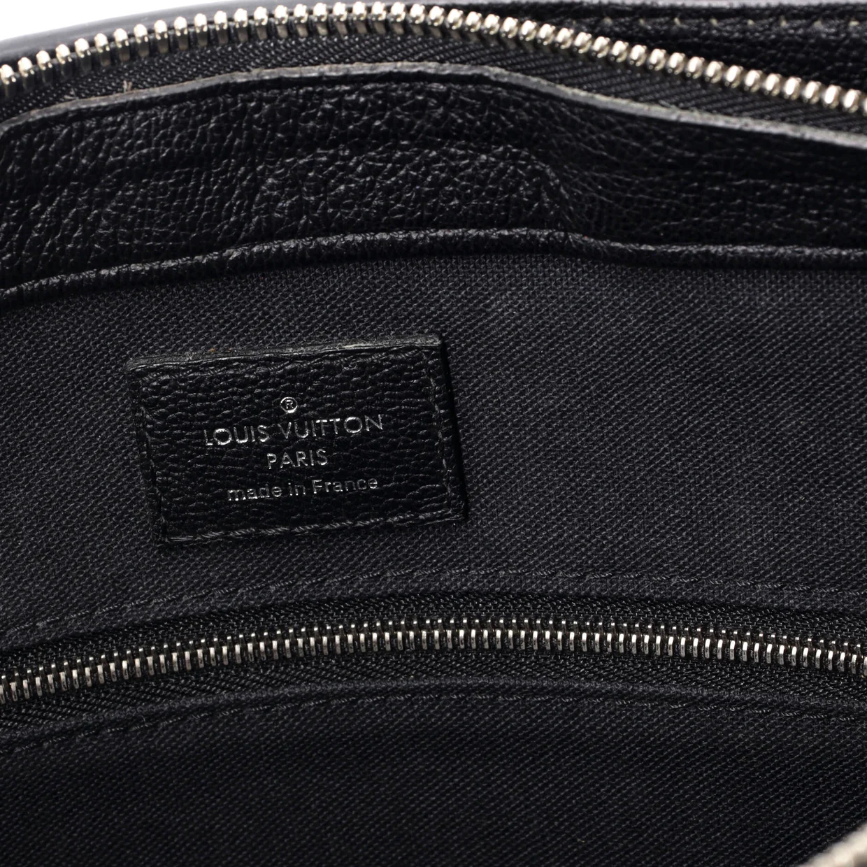 Vaneau Handbag Epi Leather MM - Deep Luxury