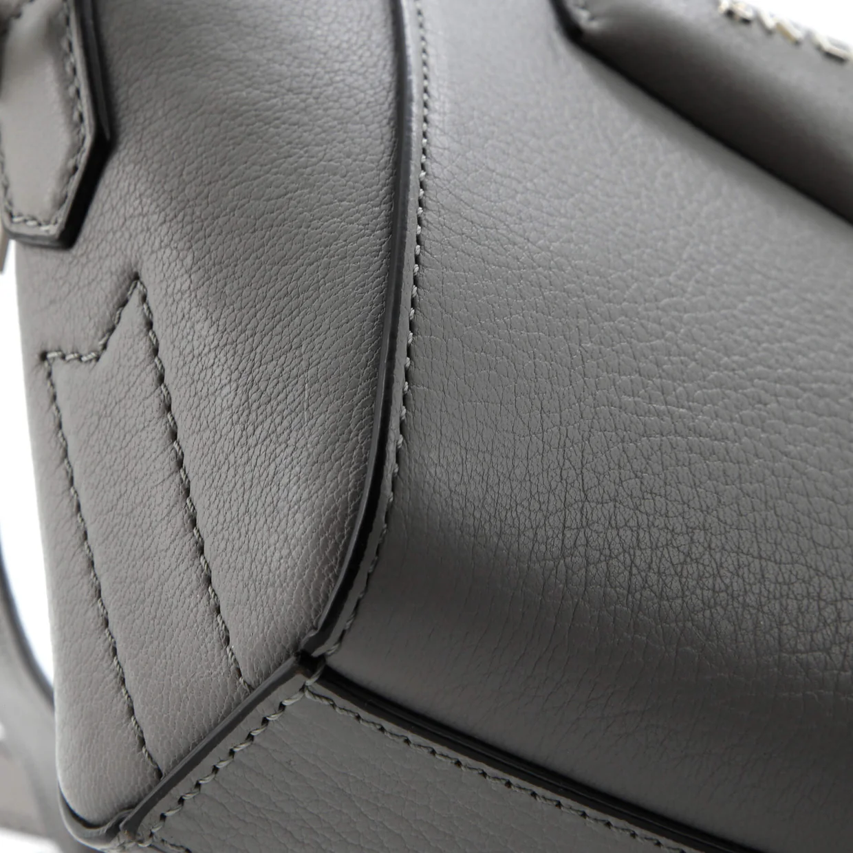 Antigona Crossbody Bag Leather Nano - Deep Luxury