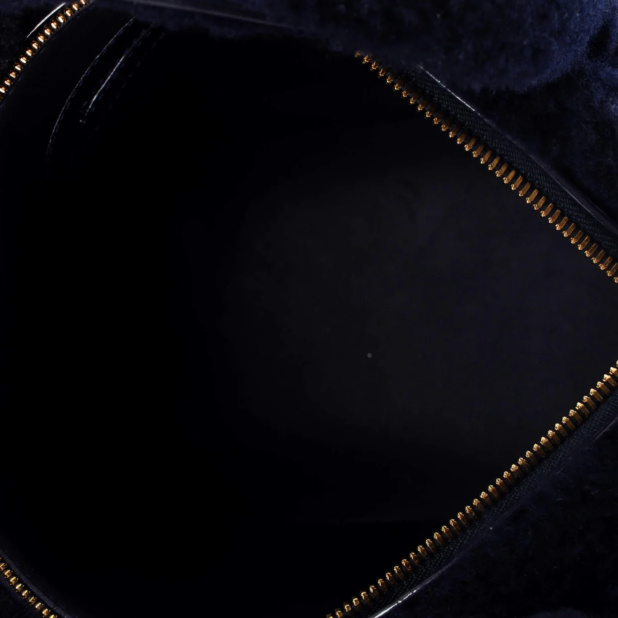 Lockit Handbag Shearling - Deep Luxury