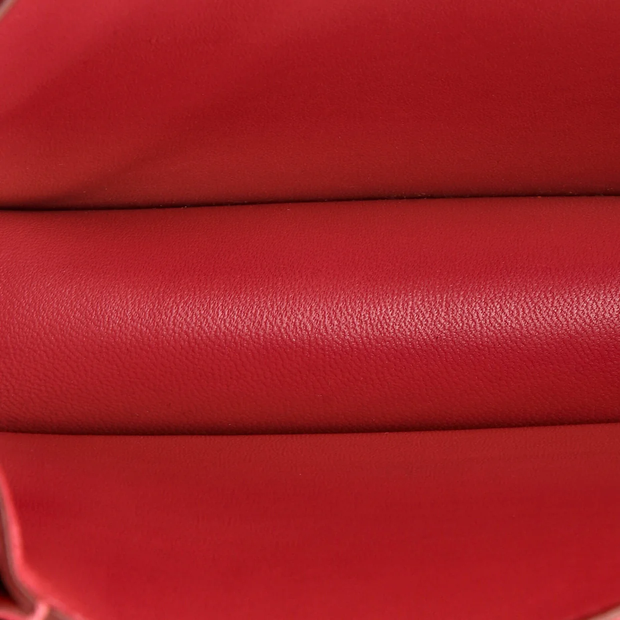 Classic Box Bag Smooth Leather Medium - Deep Luxury