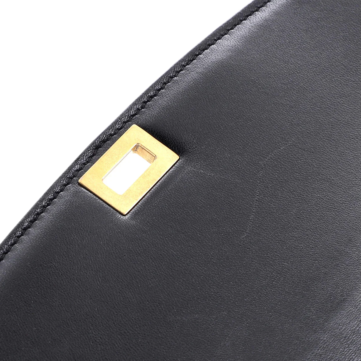 Classic Box Bag Stingray Medium - Deep Luxury