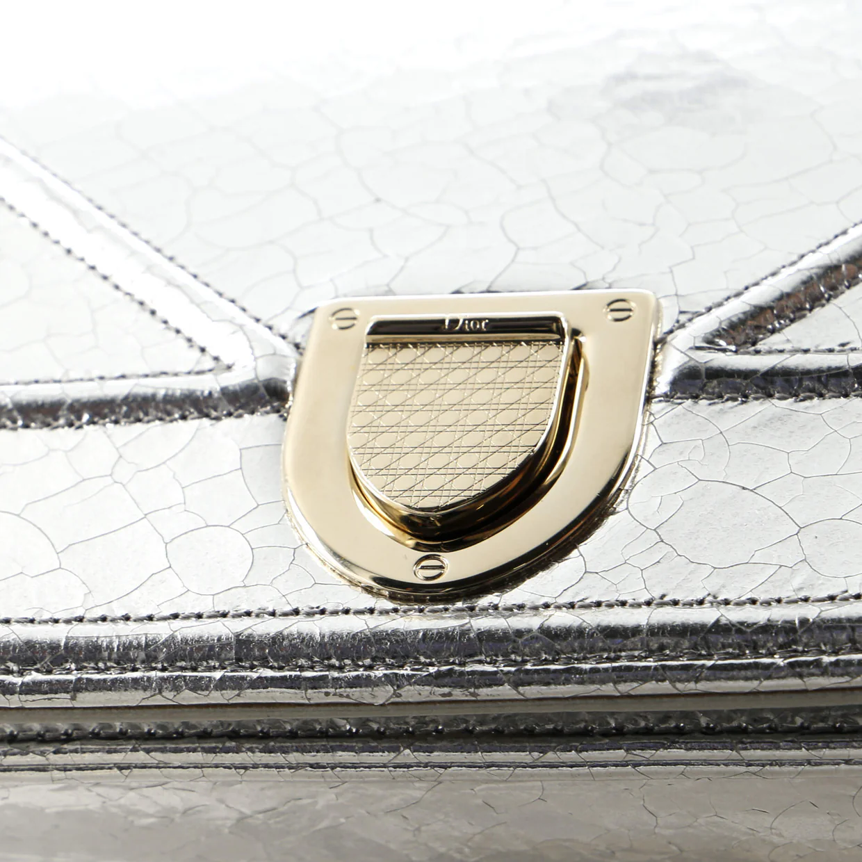 Diorama Flap Bag Crackled Deerskin Medium - Deep Luxury