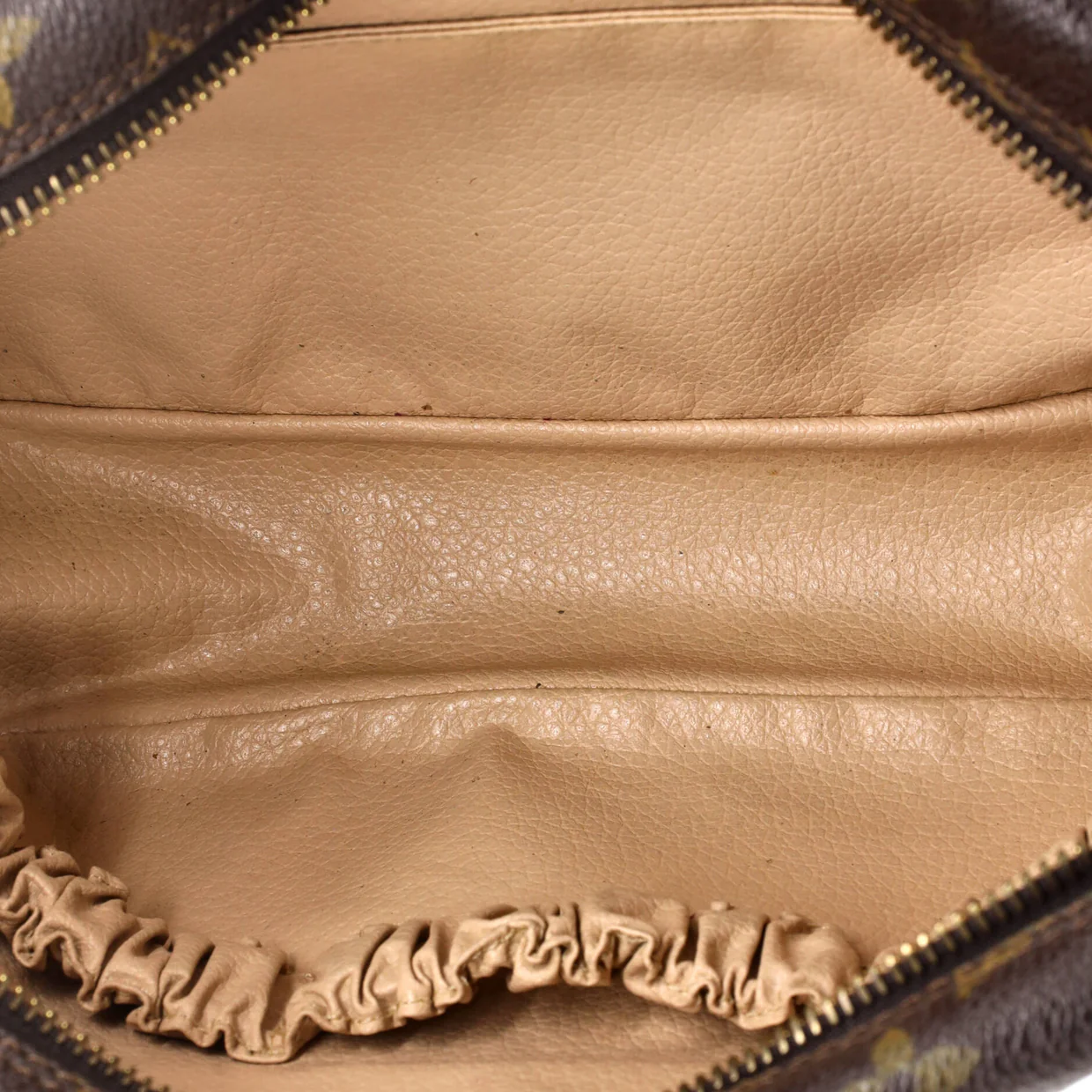 Trousse Toiletry Pouch Monogram Canvas 23 - Deep Luxury