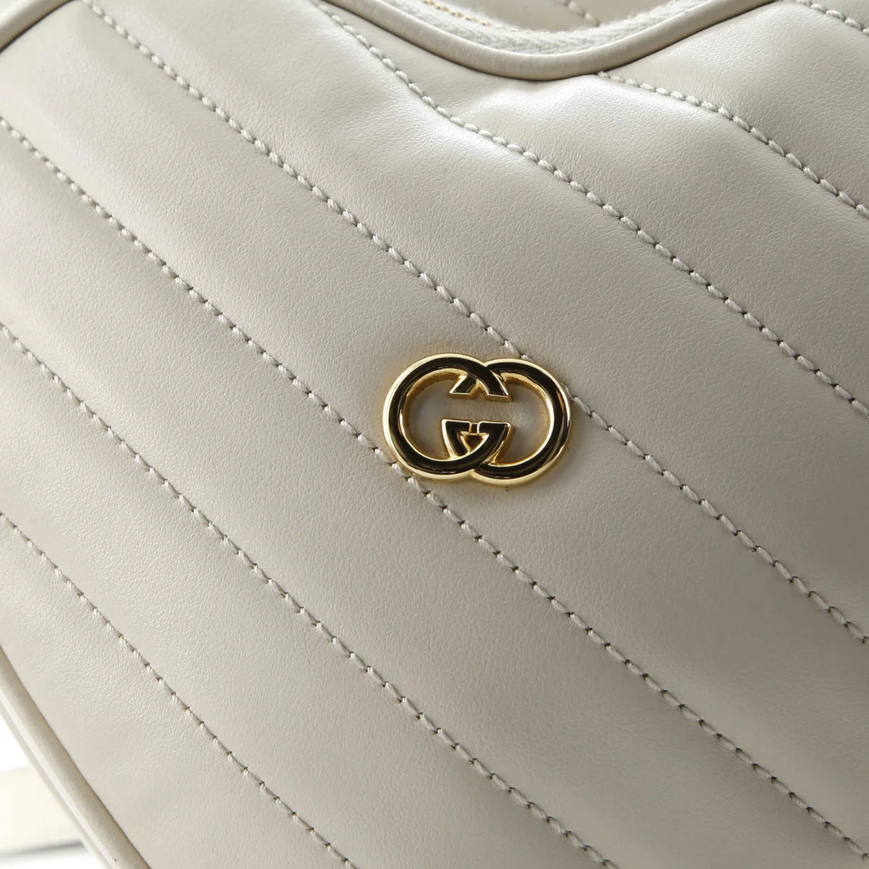 Interlocking G Heart Shoulder Bag Diagonal Quilted Leather Mini - Deep Luxury