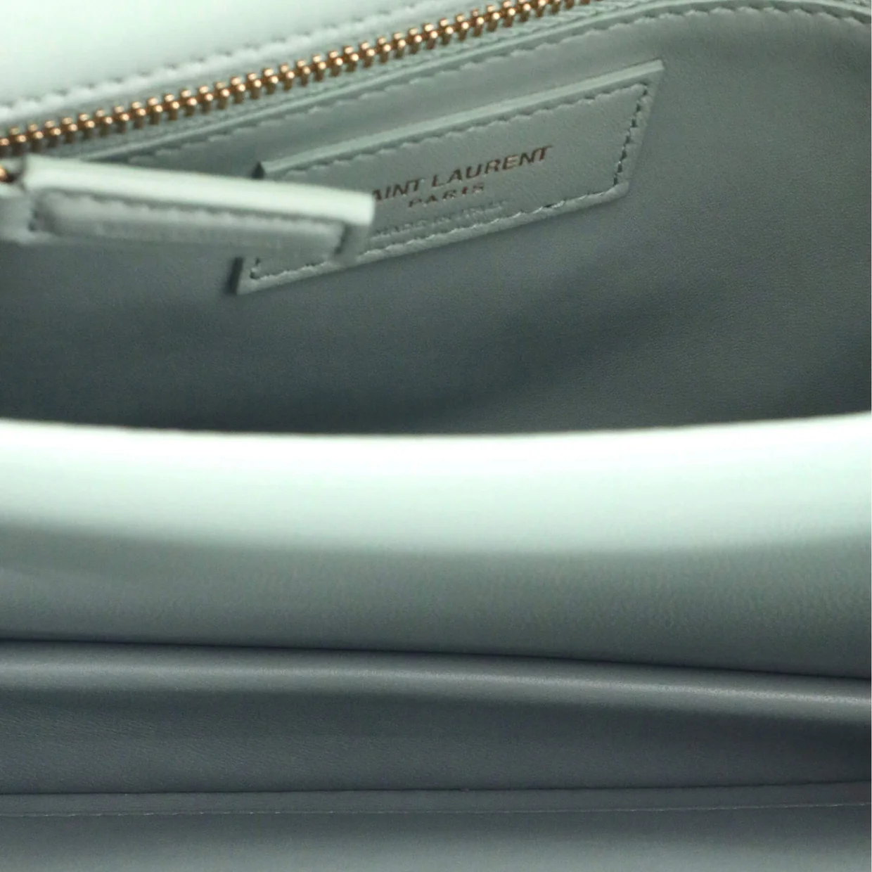 Le Maillon Shoulder Bag Leather Medium - Deep Luxury