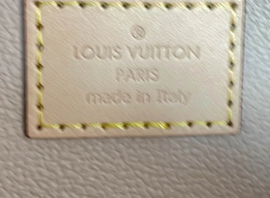 Nice Vanity Case Monogram Canvas BB - Deep Luxury