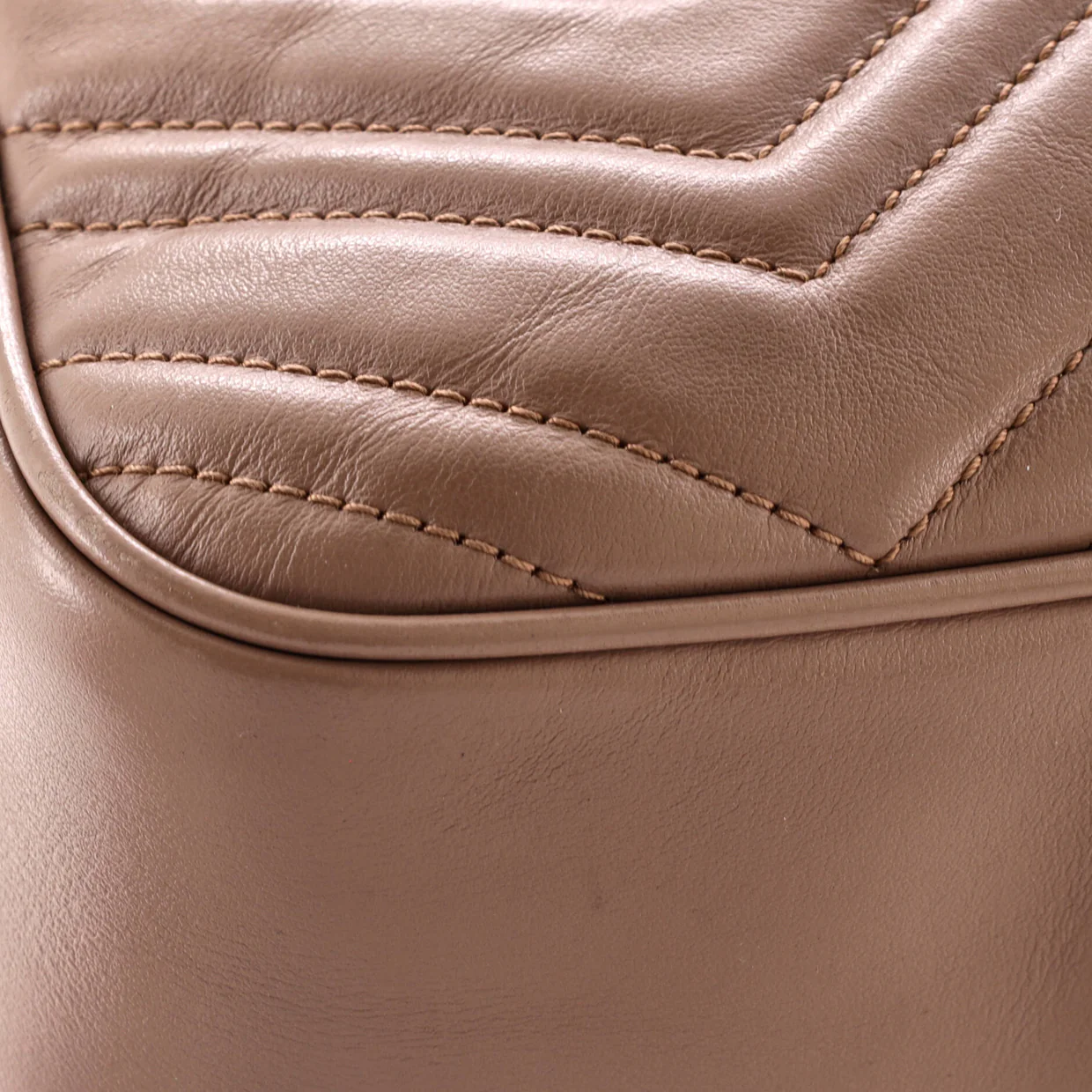 GG Marmont Shoulder Bag Matelasse Leather Small - Deep Luxury