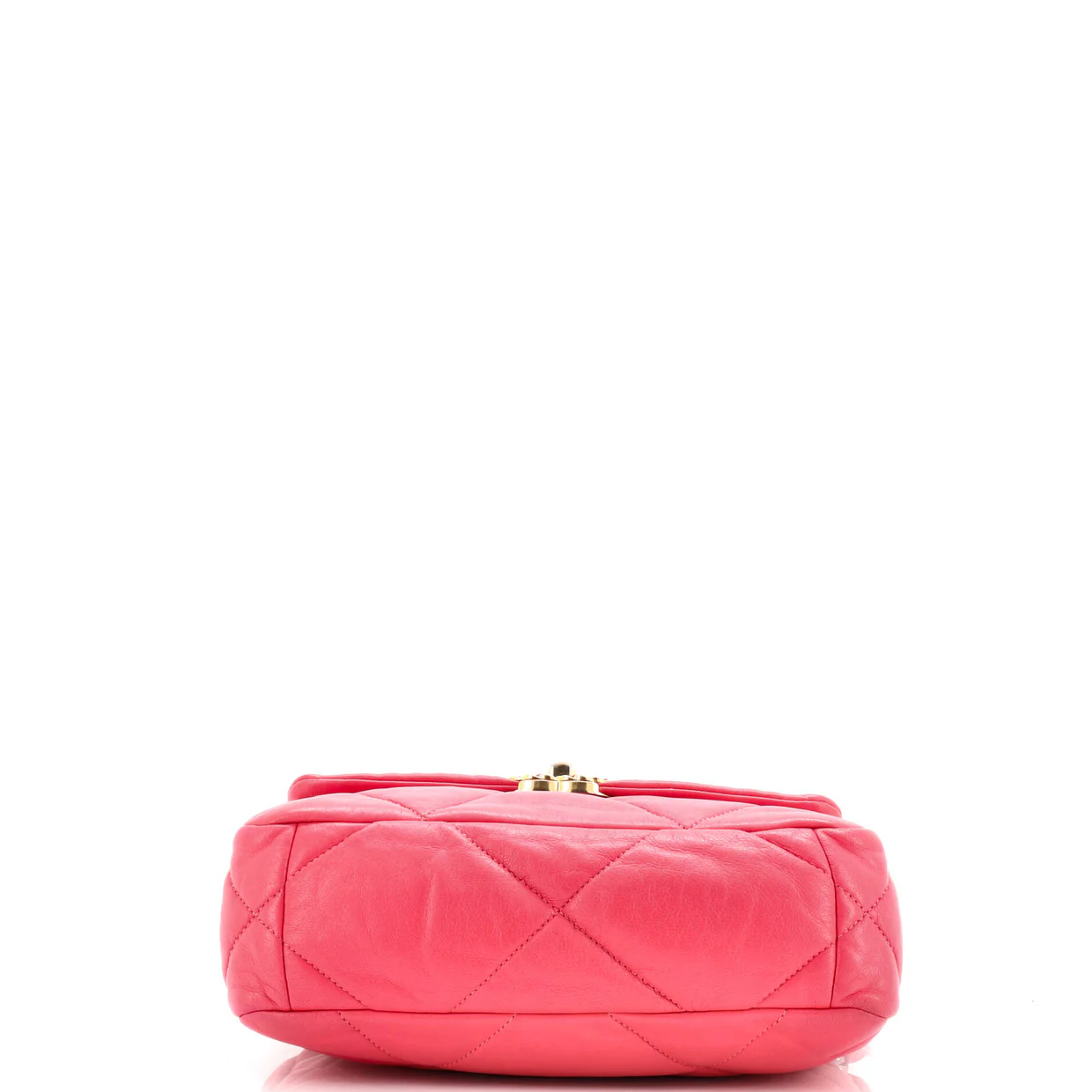 19 Flap Bag Quilted Leather Medium - Deep Luxury