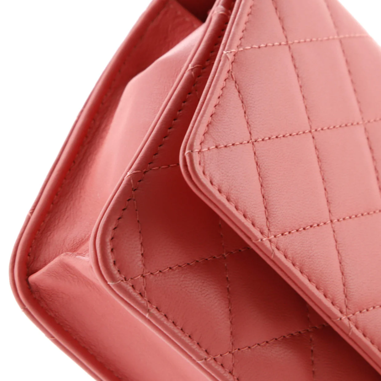 Trendy CC Wallet on Chain Quilted Lambskin - Deep Luxury