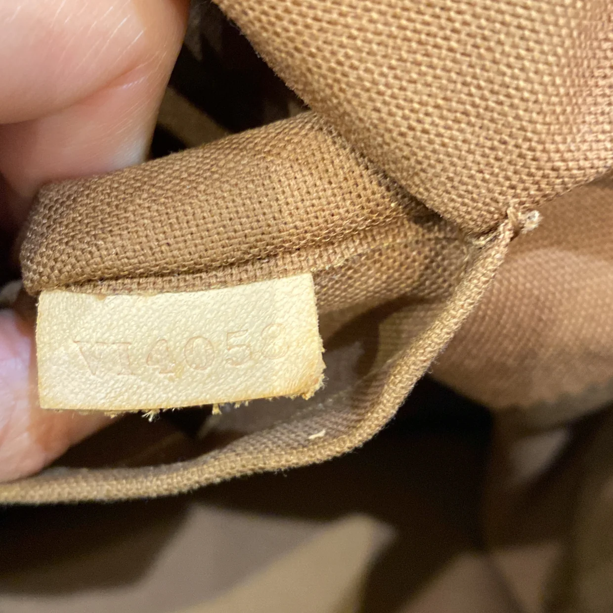 Tivoli Handbag Monogram Canvas PM - Deep Luxury