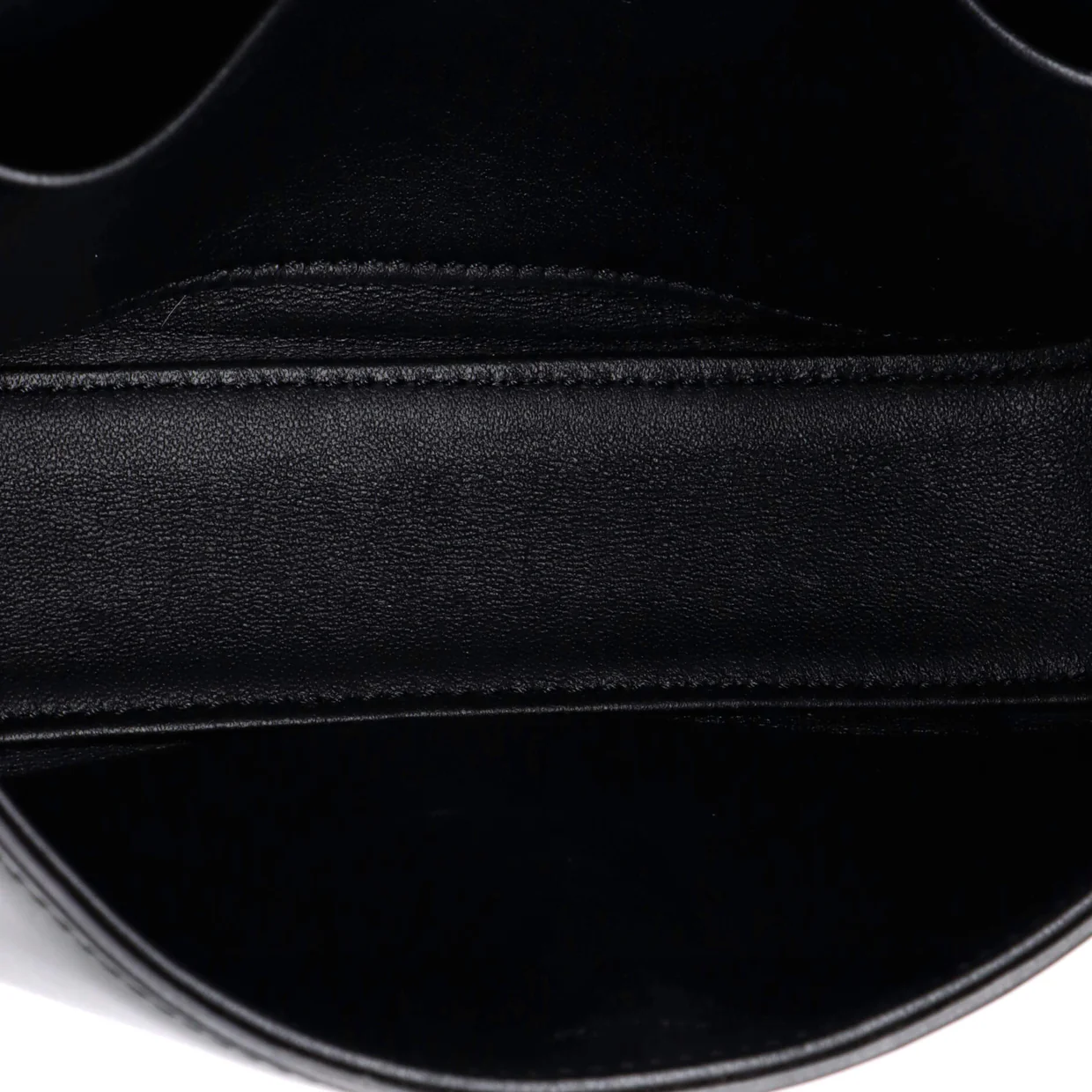 Triomphe Chain Shoulder Bag Leather Small - Deep Luxury